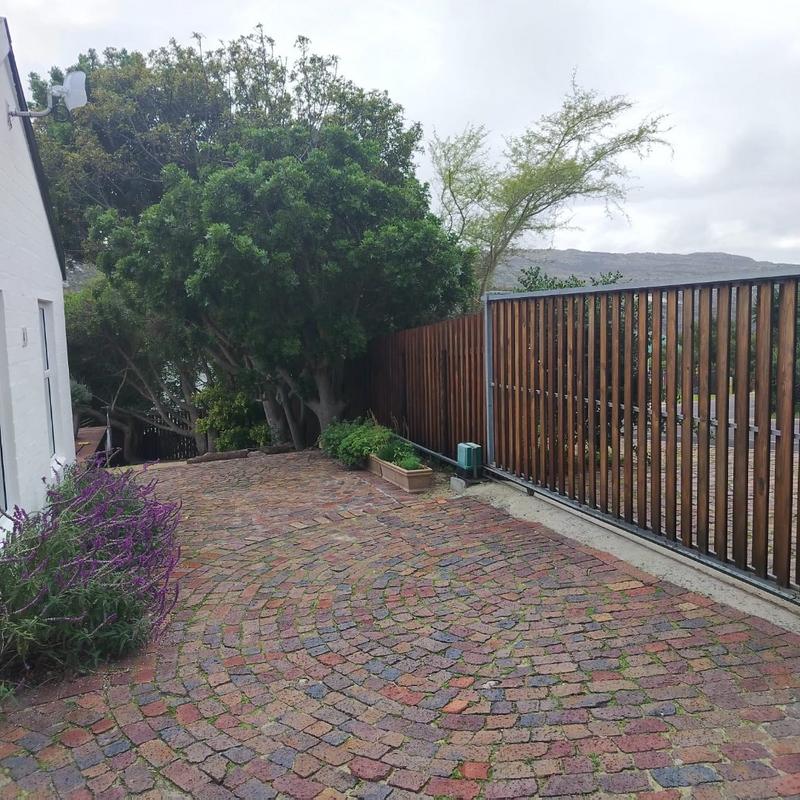 To Let 2 Bedroom Property for Rent in Welcome Glen Western Cape
